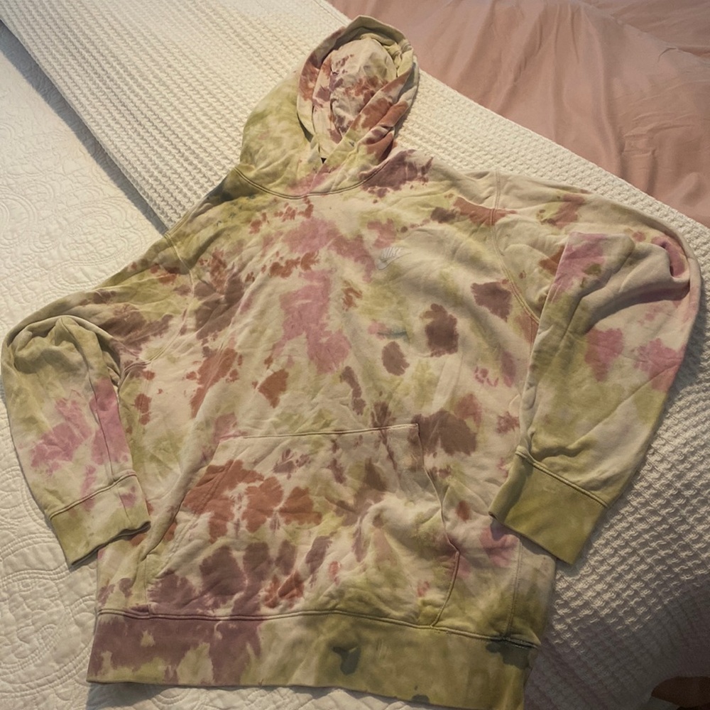 Nike sweater